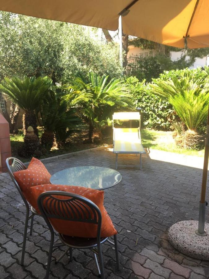 Bed and Breakfast Paestum Rosae Екстер'єр фото